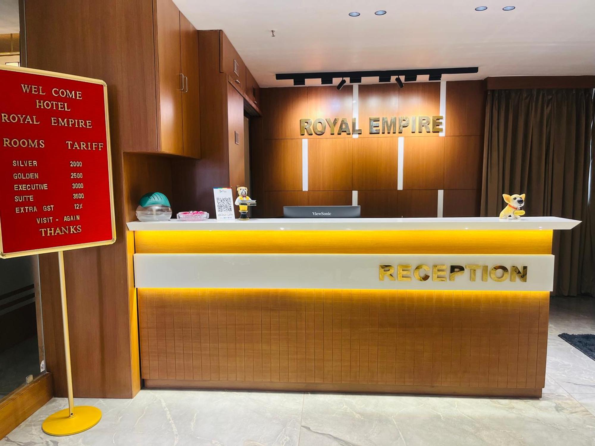 Hotel Royal Empire Gandhinagar Exterior foto