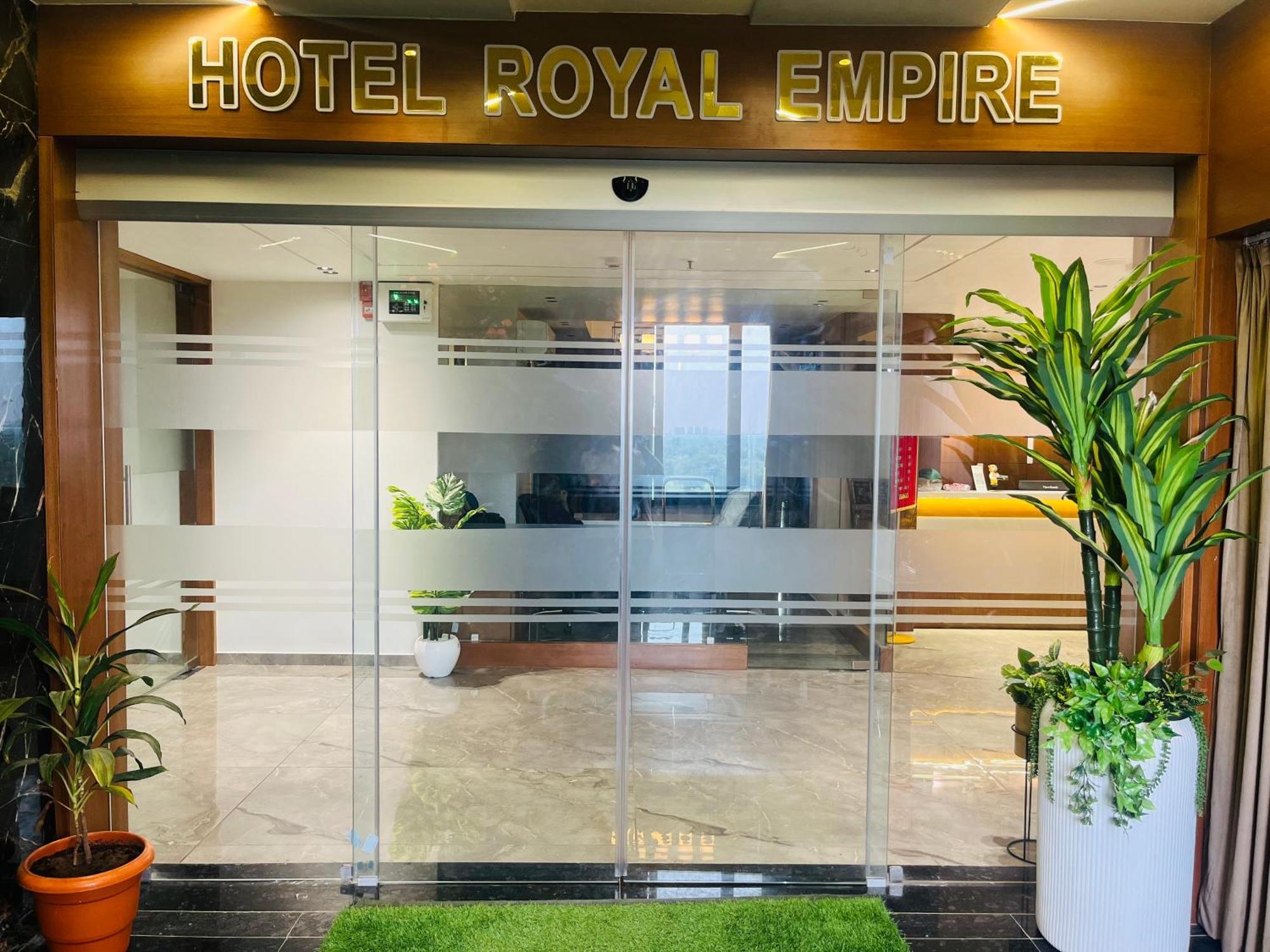 Hotel Royal Empire Gandhinagar Exterior foto